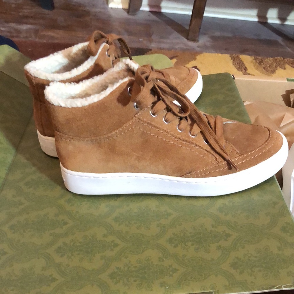 Dolce vita lined booties